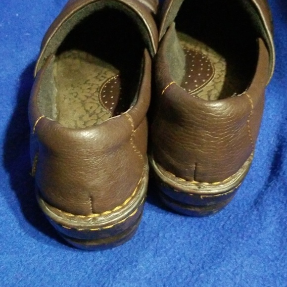 B.O.C. Brown Leather Clogs 8.5 M - Picture 2 of 6